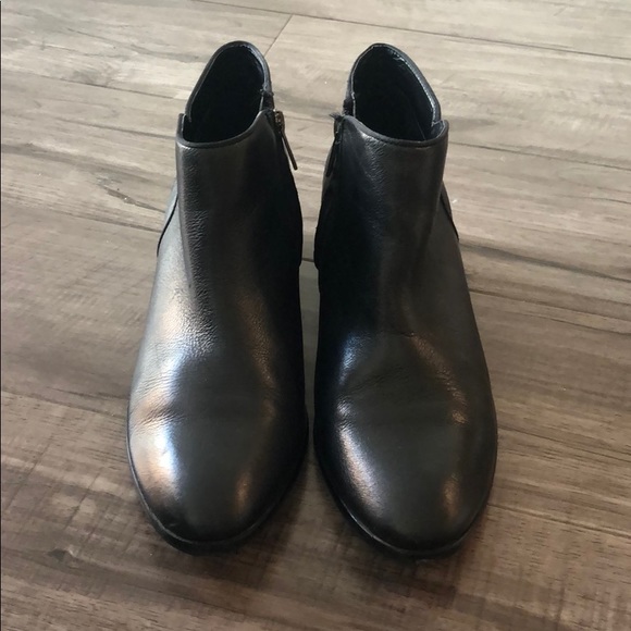 Sam Edelman Black Leather Booties - Picture 3 of 8